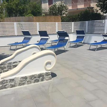 La Pineta & 4* אצ'יארולי