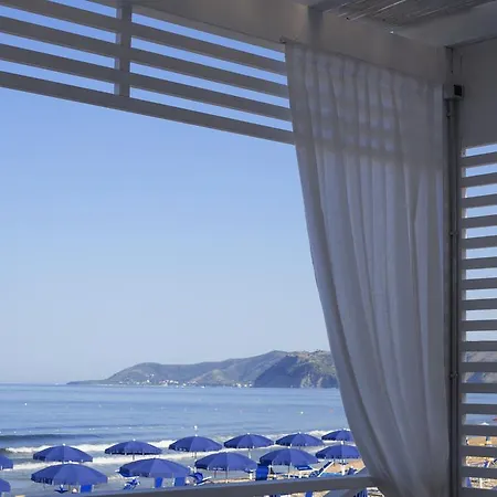 Hotel La Pineta 4*