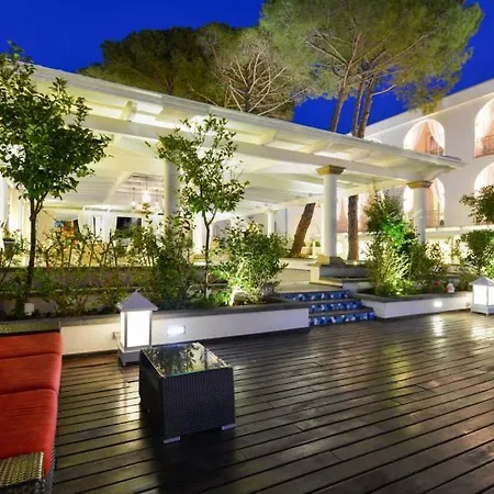 Hotel La Pineta 4*