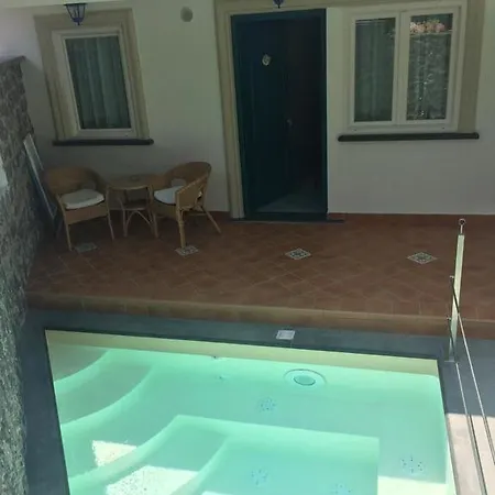 La Pineta & 4*